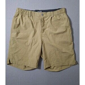 Tasc Performance Shorts Mens L 32x8 Chino Flat Front Beige Workout Wicking